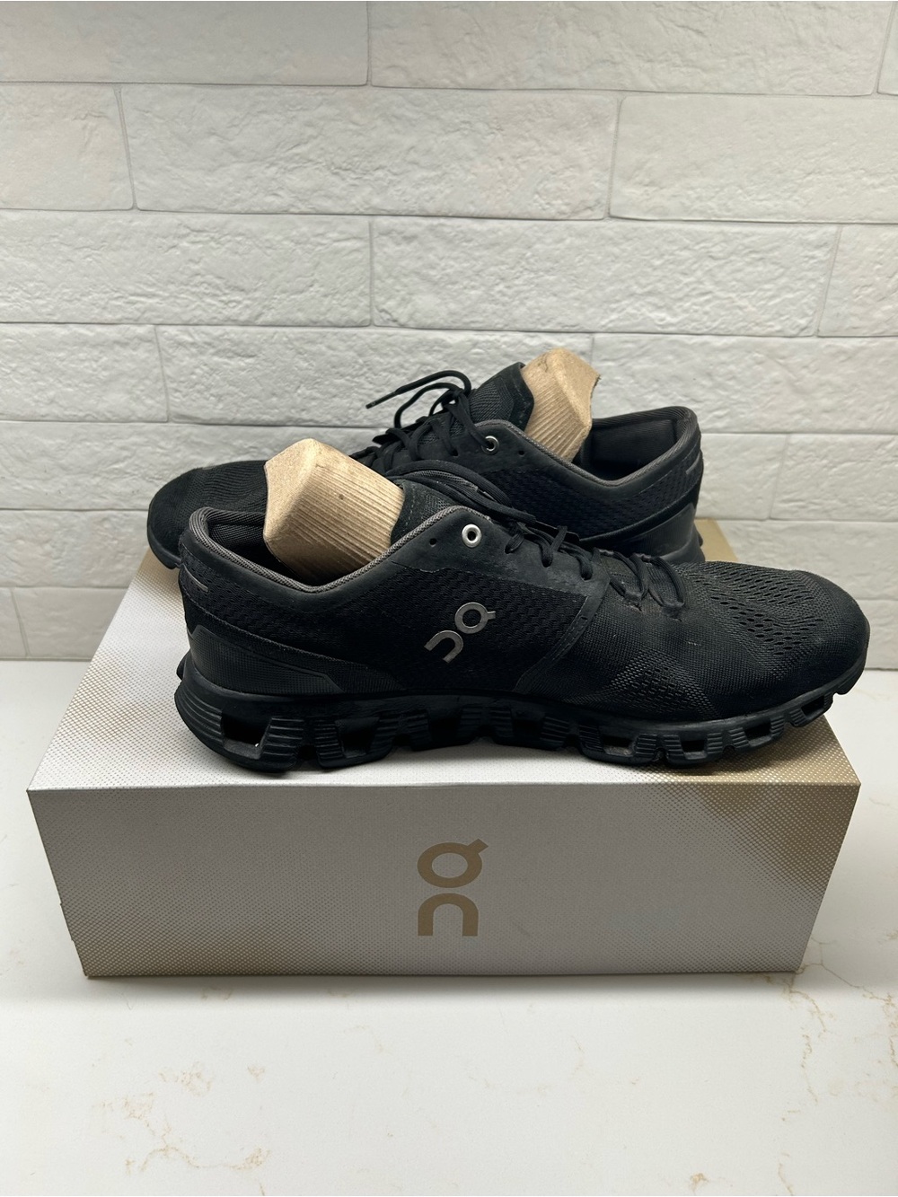 On Cloud X 40.99706 Mens Sz 11 Running Shoes Black Mesh Lace-Up Athletic Sneaker